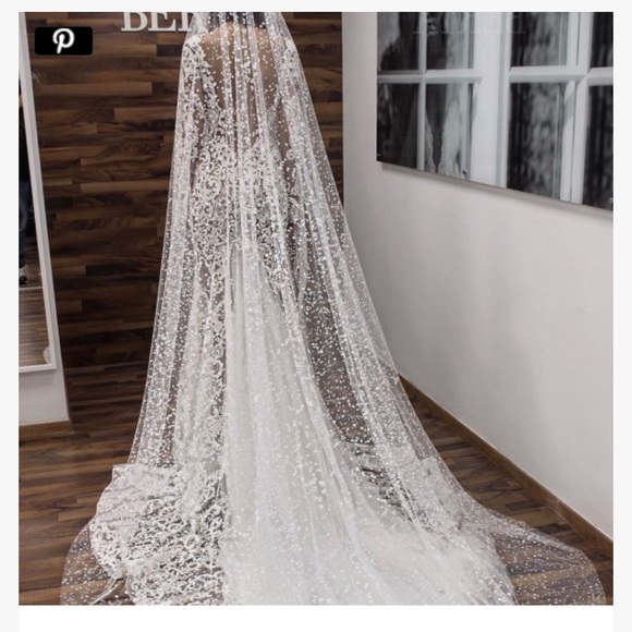 berta Accessories - NEW Berta 16-27 Sparkly Veil